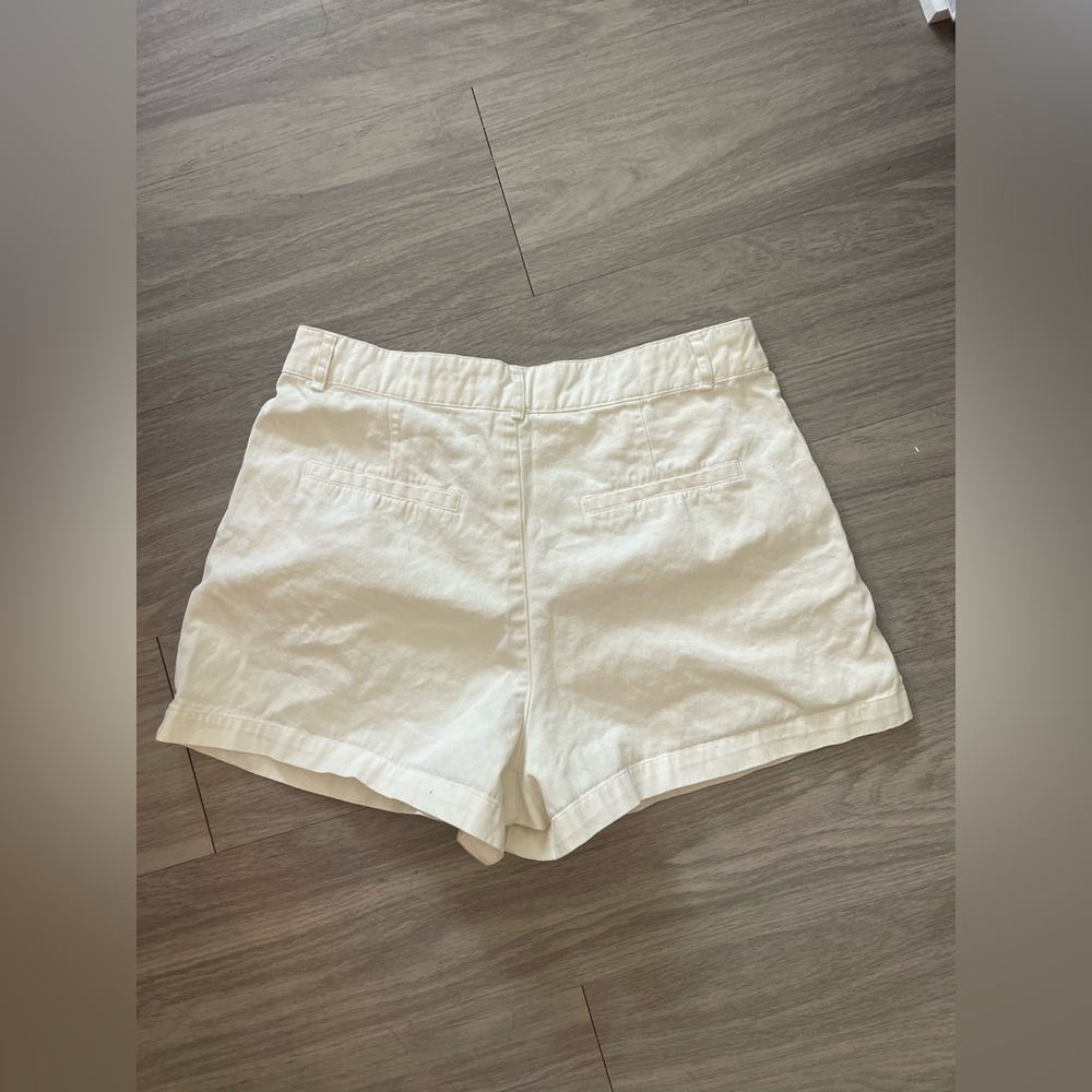 Double zero cream mini cream shorts